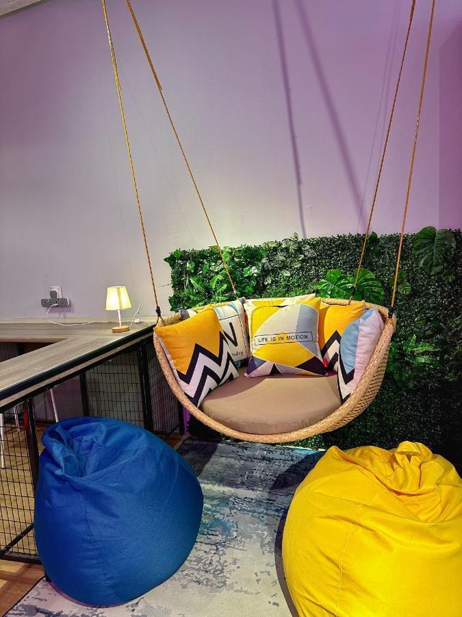 Swing & Pillows @ Beach Street George Town Bagian luar foto