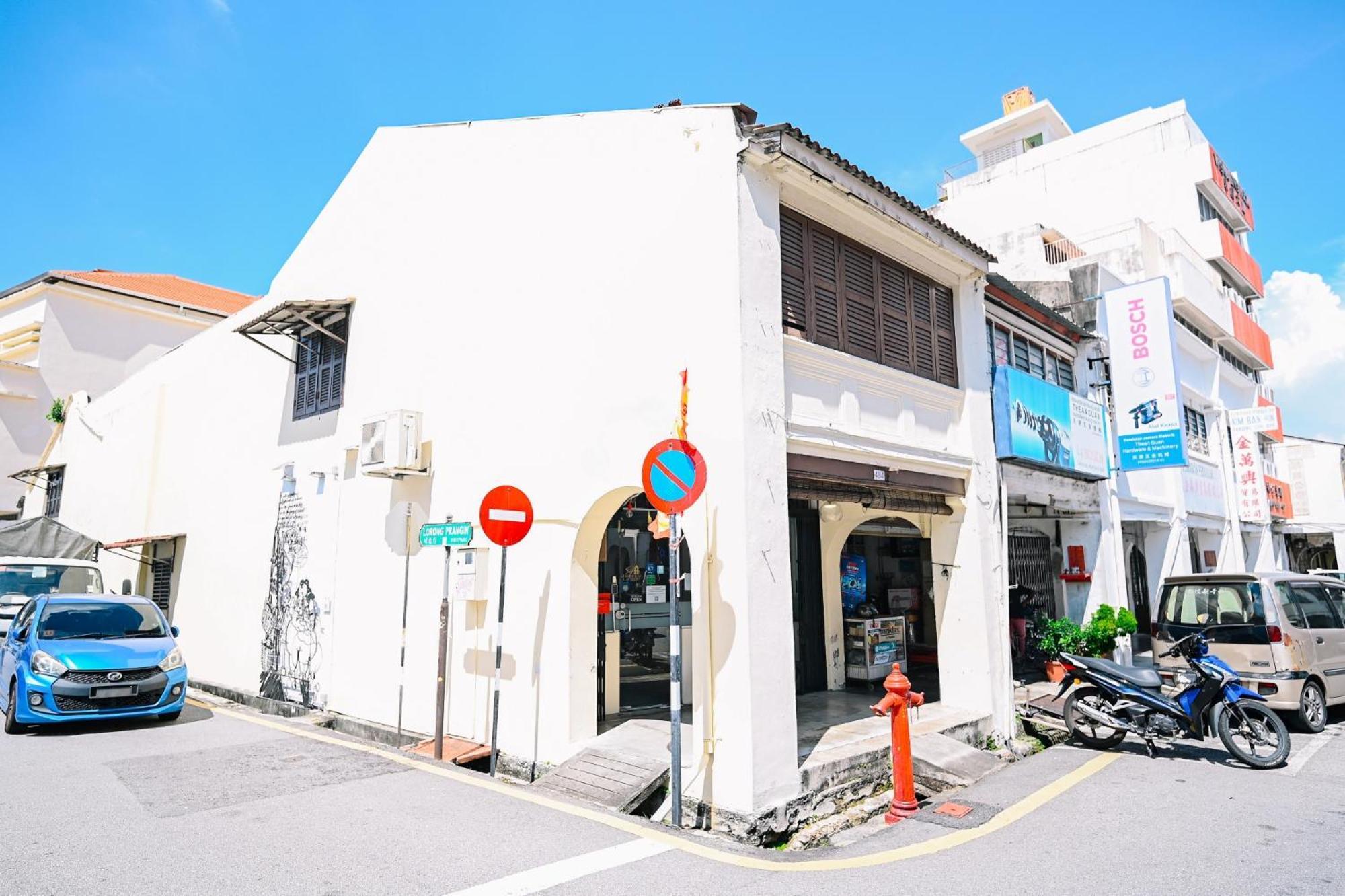 Swing & Pillows @ Beach Street George Town Bagian luar foto